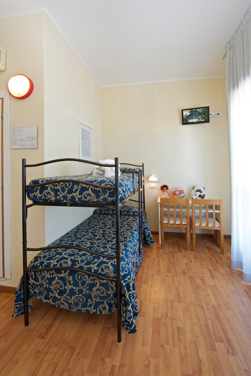 קאטוליקה Hotel Garden חדר תמונה