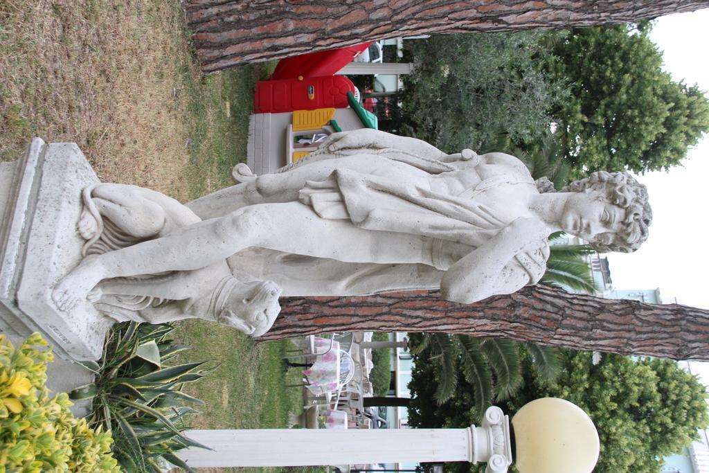 קאטוליקה Hotel Garden מראה חיצוני תמונה