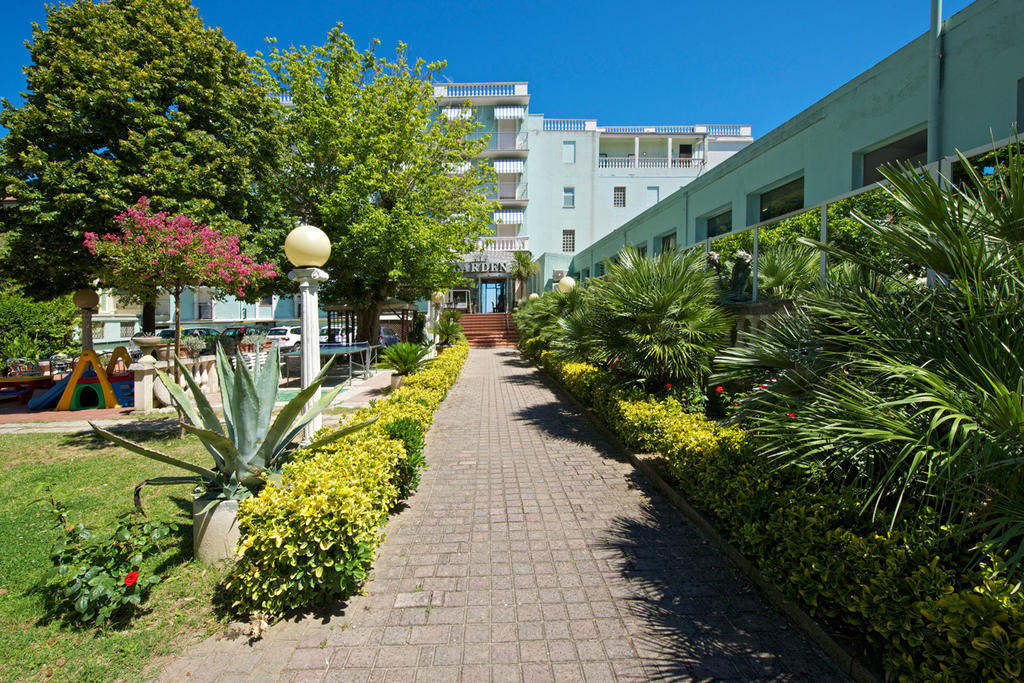 קאטוליקה Hotel Garden מראה חיצוני תמונה