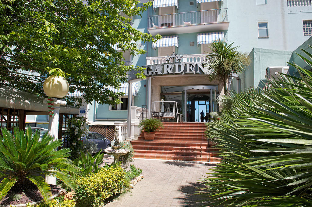 קאטוליקה Hotel Garden מראה חיצוני תמונה